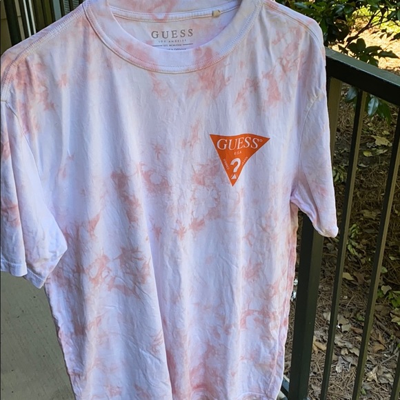 Men’s Guess over sized t-shirt - Picture 2 of 3